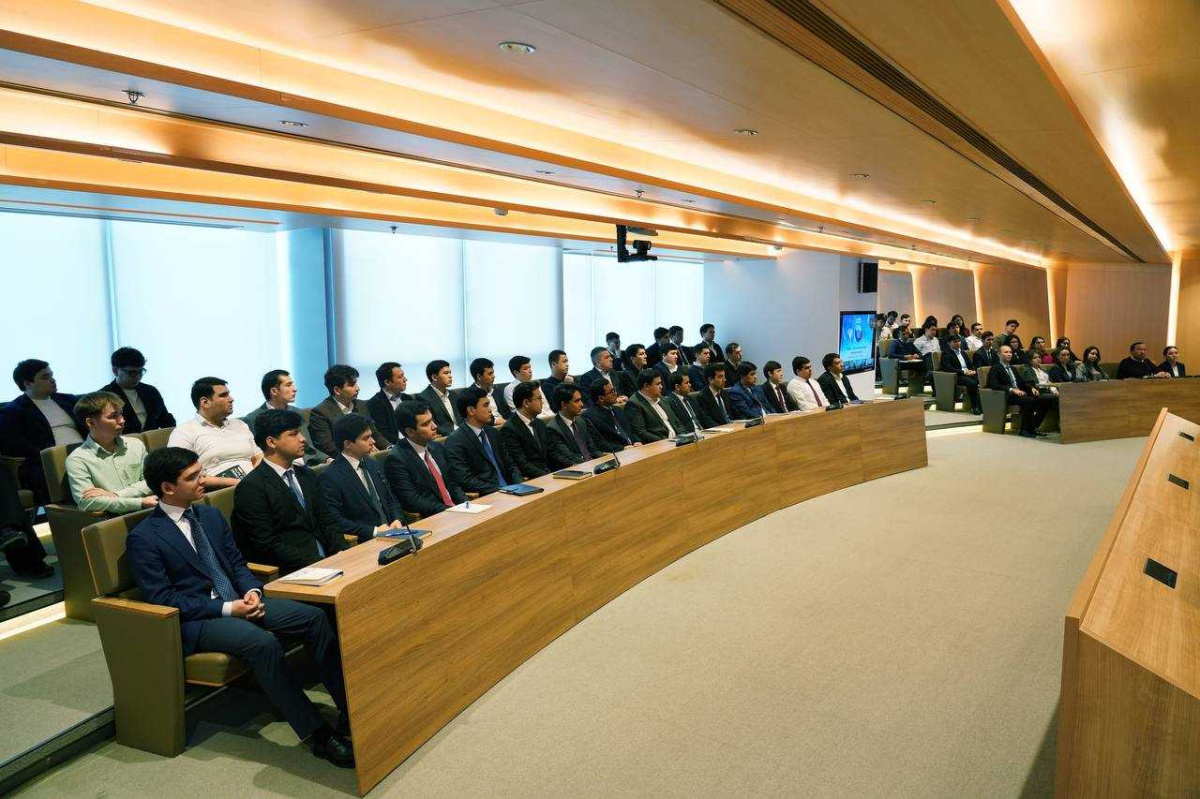 Руководство SQB провело встречу с молодыми сотрудниками банка